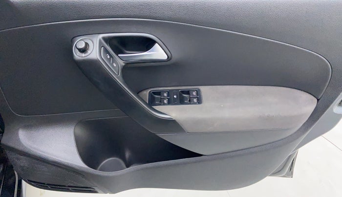 2014 Volkswagen Polo GT TSI 1.2 PETROL AT, Petrol, Automatic, 51,012 km, Driver Side Door Panels Control