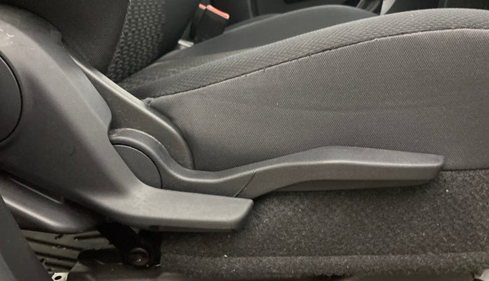 2023 Maruti BREZZA VXI AT SMART HYBRID, Petrol, Automatic, 5,425 km, Driver Side Adjustment Panel