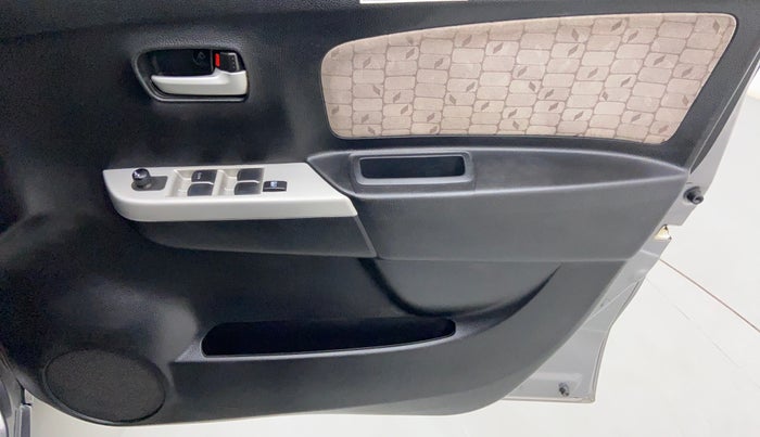 2016 Maruti Wagon R 1.0 VXI AMT, Petrol, Automatic, 43,661 km, Driver Side Door Panels Control