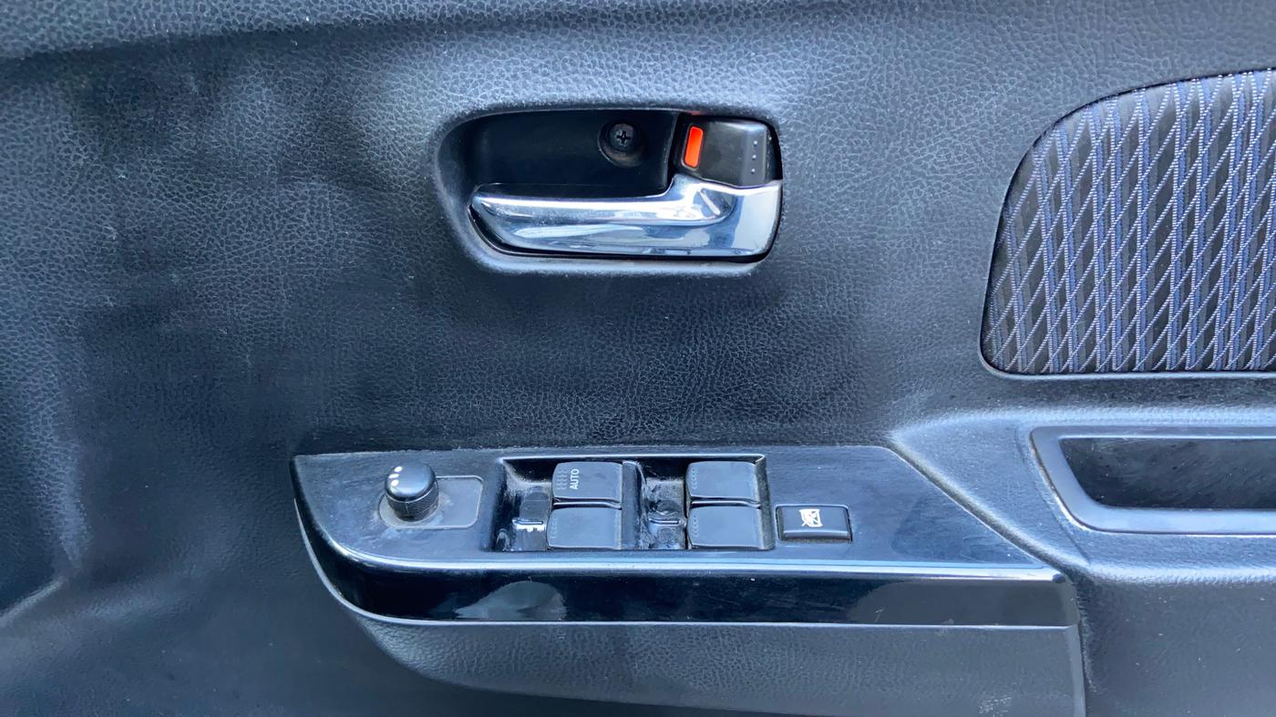2013 Maruti Wagon R Stingray VXI, Petrol, Manual, 21,249 km, Driver Side Door Panels Control