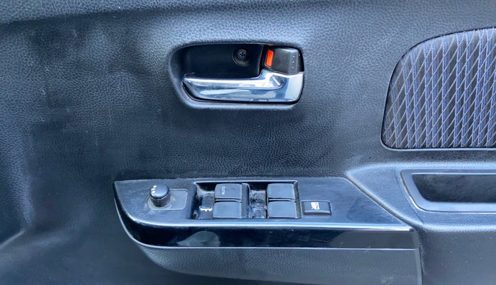 2013 Maruti Wagon R Stingray VXI, Petrol, Manual, 21,288 km, Driver Side Door Panels Control