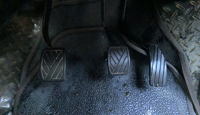 2013 Maruti Wagon R Stingray VXI, Petrol, Manual, 21,288 km, Pedals