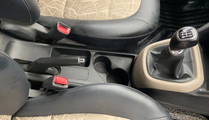 2018 Hyundai Grand i10 SPORTZ 1.2 KAPPA VTVT, Petrol, Manual, 81,960 km, Gear Lever