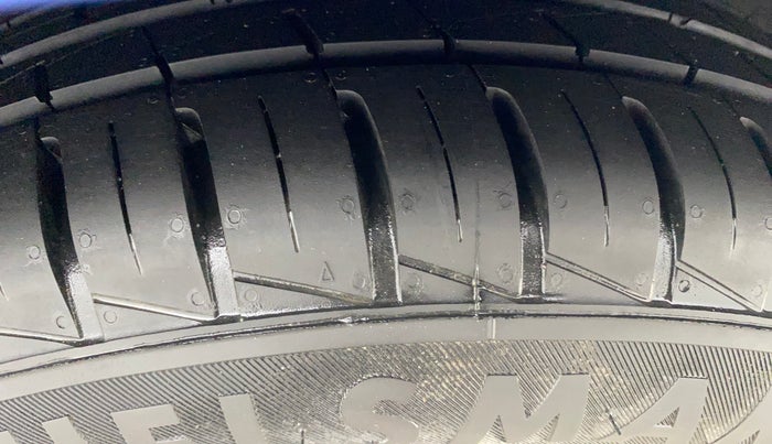 2018 Hyundai Grand i10 SPORTZ 1.2 KAPPA VTVT, Petrol, Manual, 81,960 km, Right Front Tyre Tread