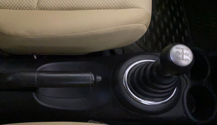 2013 Honda Brio S MT, Petrol, Manual, 67,526 km, Gear Lever