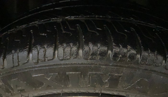 2013 Honda Brio S MT, Petrol, Manual, 67,526 km, Left Front Tyre Tread