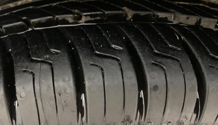 2023 Renault Kwid CLIMBER Urban Night Limited Edition AMT, Petrol, Automatic, 45,132 km, Right Rear Tyre Tread