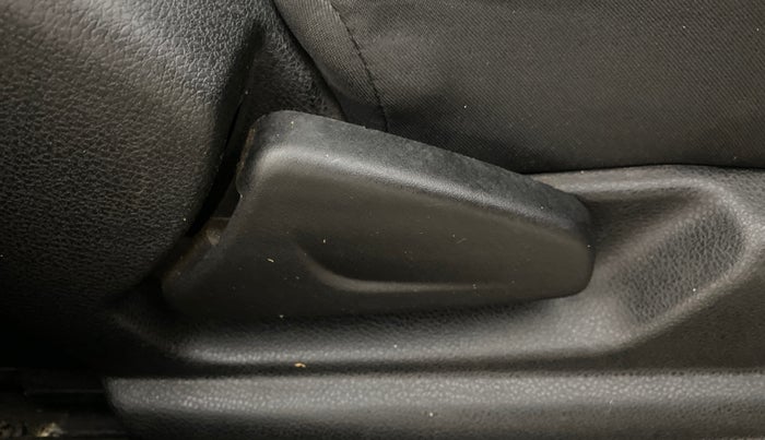 2023 Renault Kwid CLIMBER Urban Night Limited Edition AMT, Petrol, Automatic, 45,132 km, Driver Side Adjustment Panel