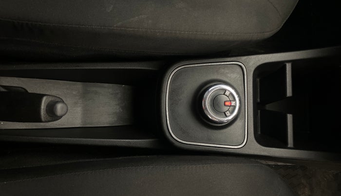 2023 Renault Kwid CLIMBER Urban Night Limited Edition AMT, Petrol, Automatic, 45,132 km, Gear Lever