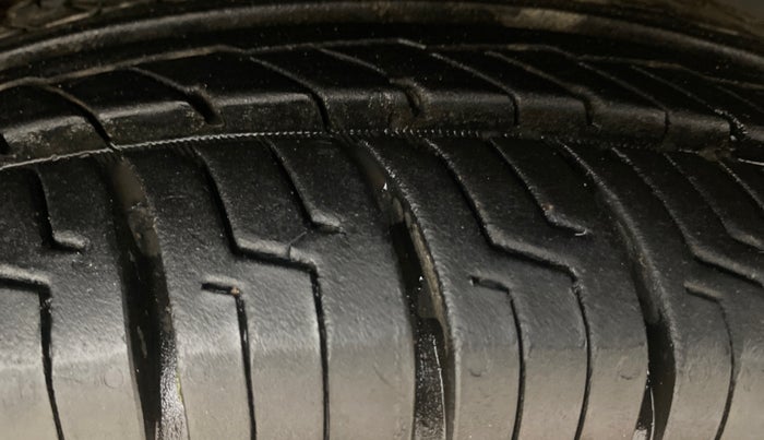 2023 Renault Kwid CLIMBER Urban Night Limited Edition AMT, Petrol, Automatic, 45,132 km, Right Front Tyre Tread