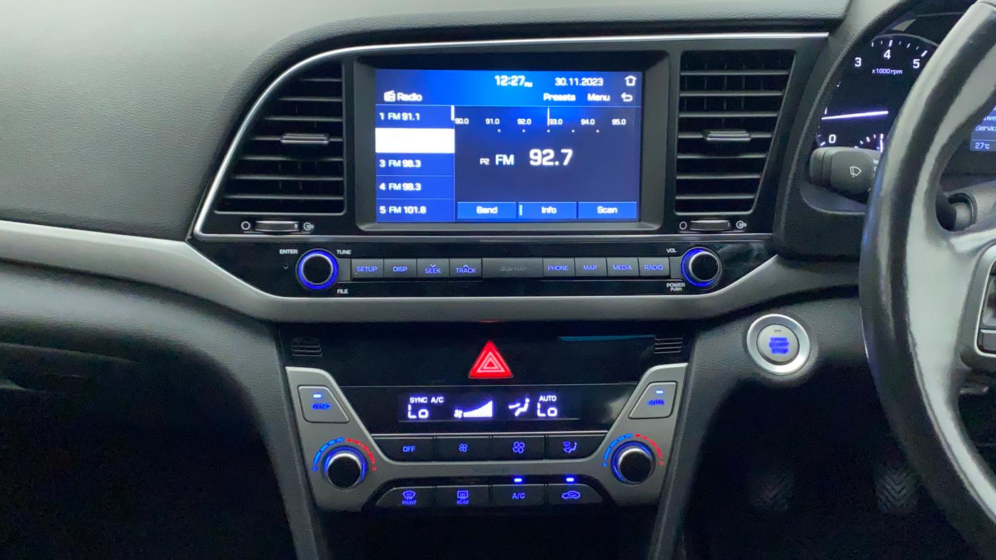 2019 Hyundai New Elantra 2.0 SX MT PETROL, Petrol, Manual, 60,472 km, Air Conditioner