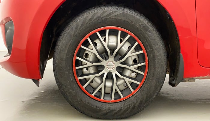 2021 Maruti Swift LXI, Petrol, Manual, 29,711 km, Left Front Wheel
