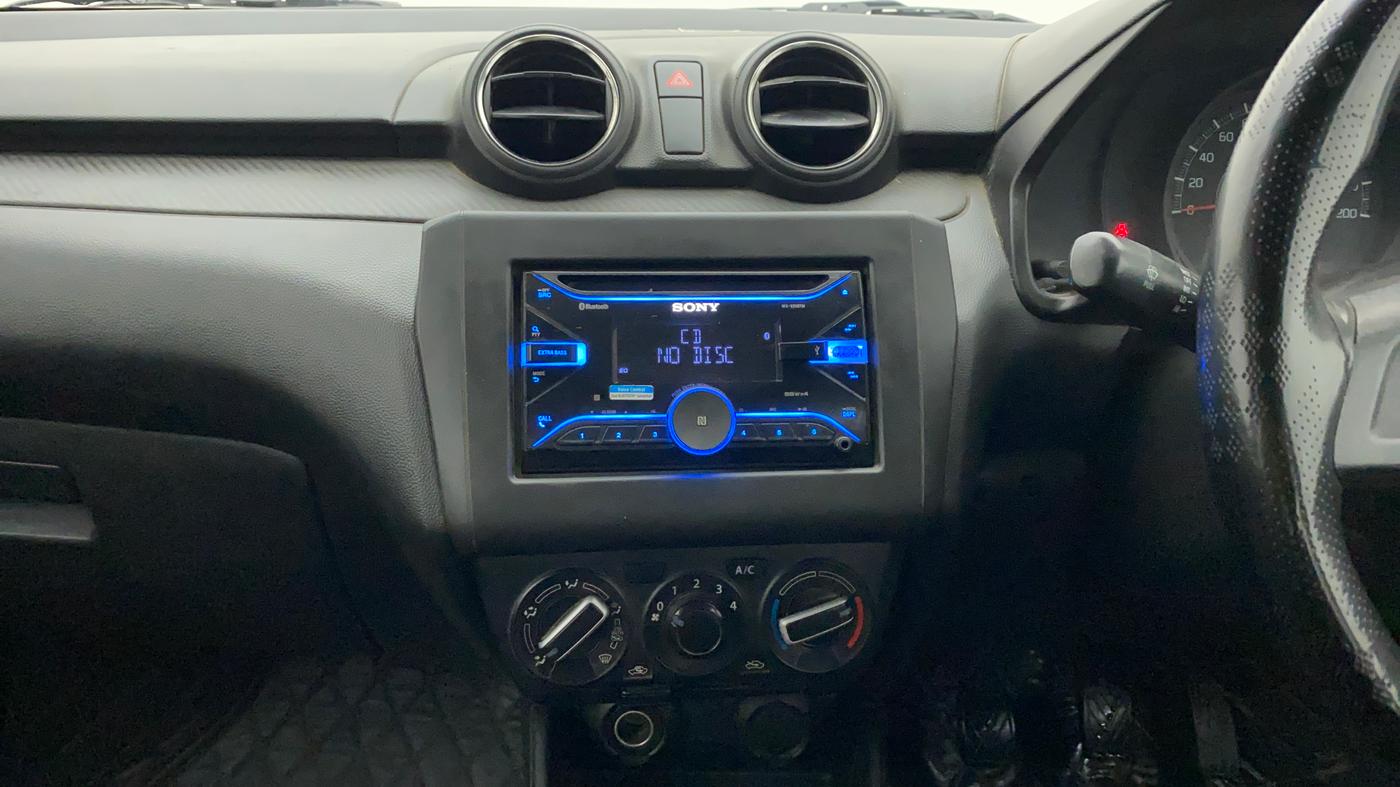 2021 Maruti Swift LXI, Petrol, Manual, 29,711 km, Air Conditioner