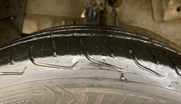 2023 Tata NEXON SMART+ 1.2 PETROL, Petrol, Manual, 46,667 km, Right Rear Tyre Tread