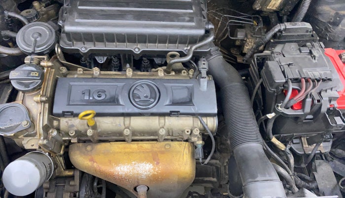 2016 Skoda Rapid 1.6 MPI STYLE PLUS AT, Petrol, Automatic, 87,383 km, Engine View