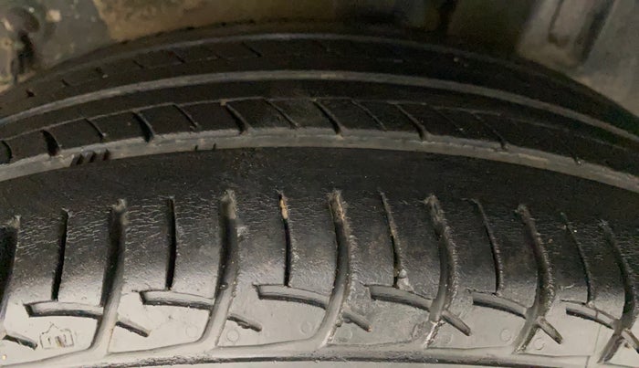 2011 Toyota Etios VD, Diesel, Manual, 69,479 km, Left Rear Tyre Tread