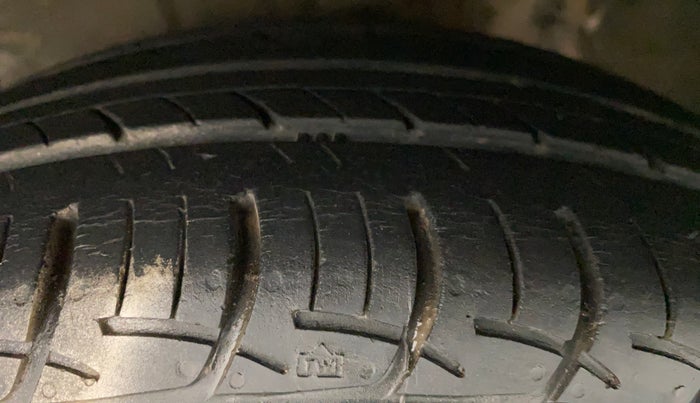 2011 Toyota Etios VD, Diesel, Manual, 69,479 km, Left Front Tyre Tread