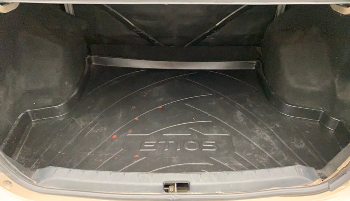 2011 Toyota Etios VD, Diesel, Manual, 69,479 km, Boot Inside