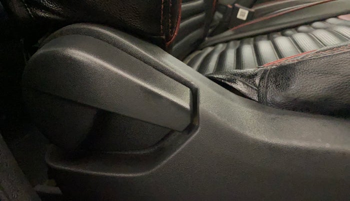 2021 Nissan MAGNITE XL TURBO CVT, Petrol, Automatic, 20,639 km, Driver Side Adjustment Panel