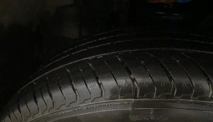 2021 Nissan MAGNITE XL TURBO CVT, Petrol, Automatic, 20,639 km, Left Front Tyre Tread