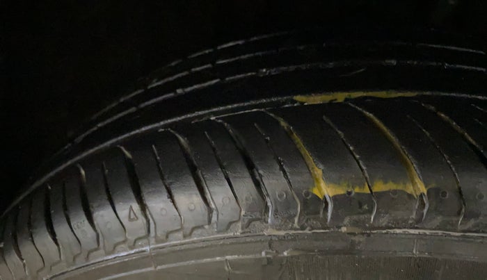 2021 Nissan MAGNITE XL TURBO CVT, Petrol, Automatic, 20,639 km, Right Front Tyre Tread