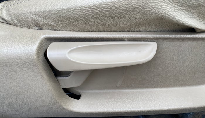 2018 Volkswagen Ameo HIGHLINE PLUS 1.0L 16 ALLOY, Petrol, Manual, 34,206 km, Driver Side Adjustment Panel