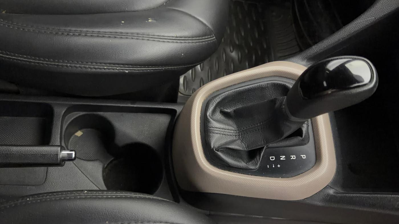 2014 Hyundai Grand i10 ASTA AT 1.2 KAPPA VTVT, CNG, Automatic, 44,971 km, Gear Lever