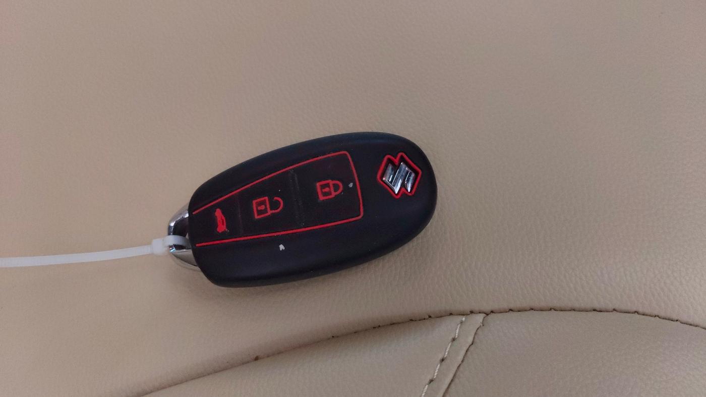 2017 Maruti Ciaz ALPHA 1.4 PETROL, Petrol, Manual, 90,250 km, Key Close Up