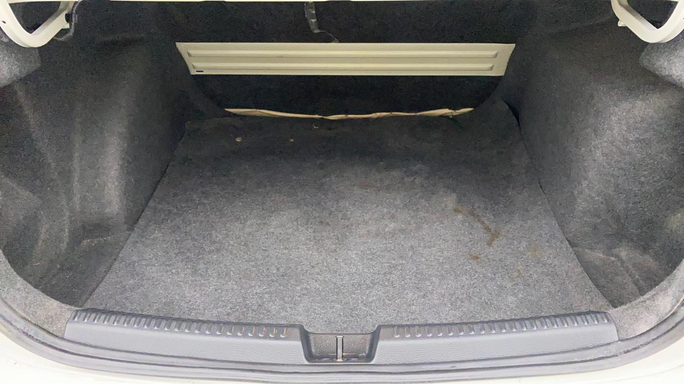 2013 Volkswagen Vento COMFORTLINE MT PETROL, Petrol, Manual, 53,102 km, Boot Inside