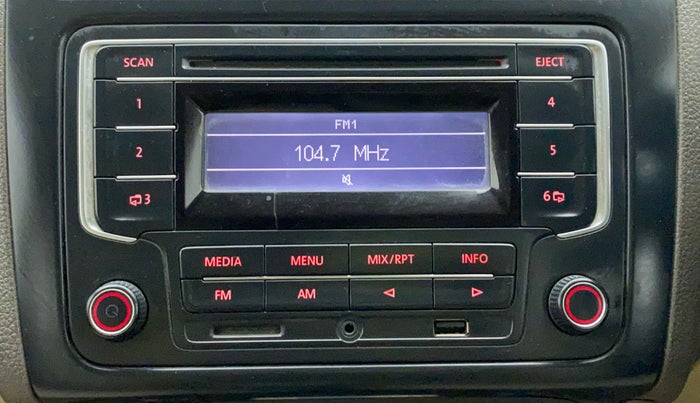 2013 Volkswagen Vento COMFORTLINE MT PETROL, Petrol, Manual, 53,102 km, Infotainment System