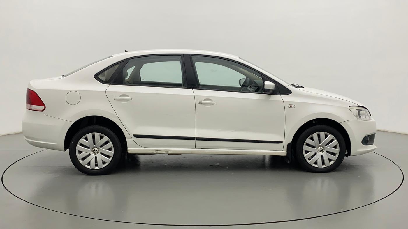 2013 Volkswagen Vento COMFORTLINE MT PETROL, Petrol, Manual, 53,102 km, Right Side View