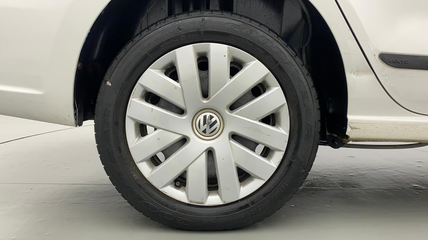 2013 Volkswagen Vento COMFORTLINE MT PETROL, Petrol, Manual, 53,102 km, Right Rear Wheel