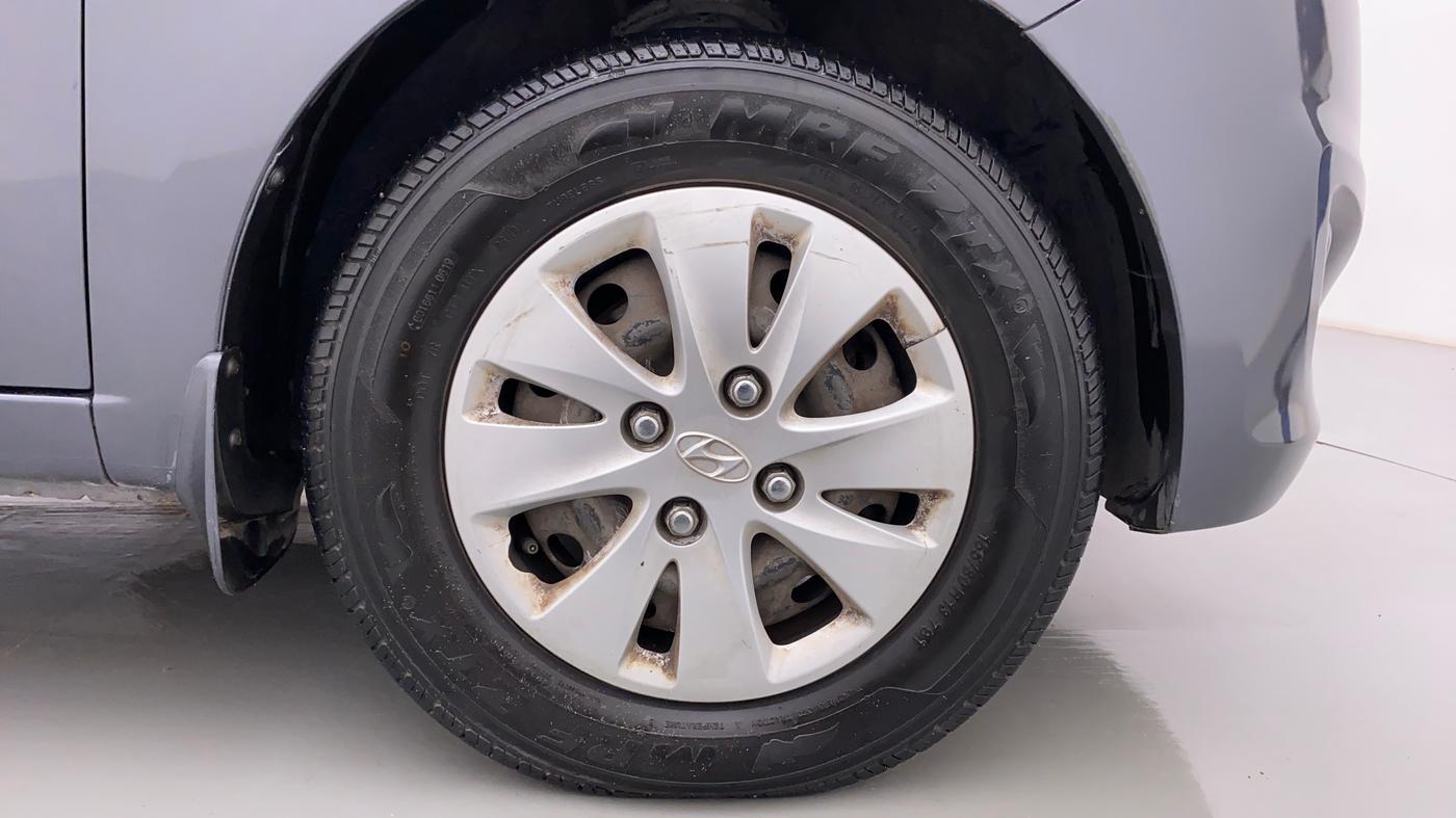 2011 Hyundai i10 SPORTZ 1.2 KAPPA2, Petrol, Manual, 61,780 km, Right Front Wheel