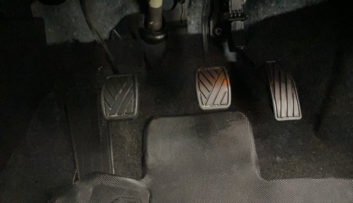 2023 Maruti Baleno ALPHA PETROL 1.2, Petrol, Manual, 7,806 km, Pedals