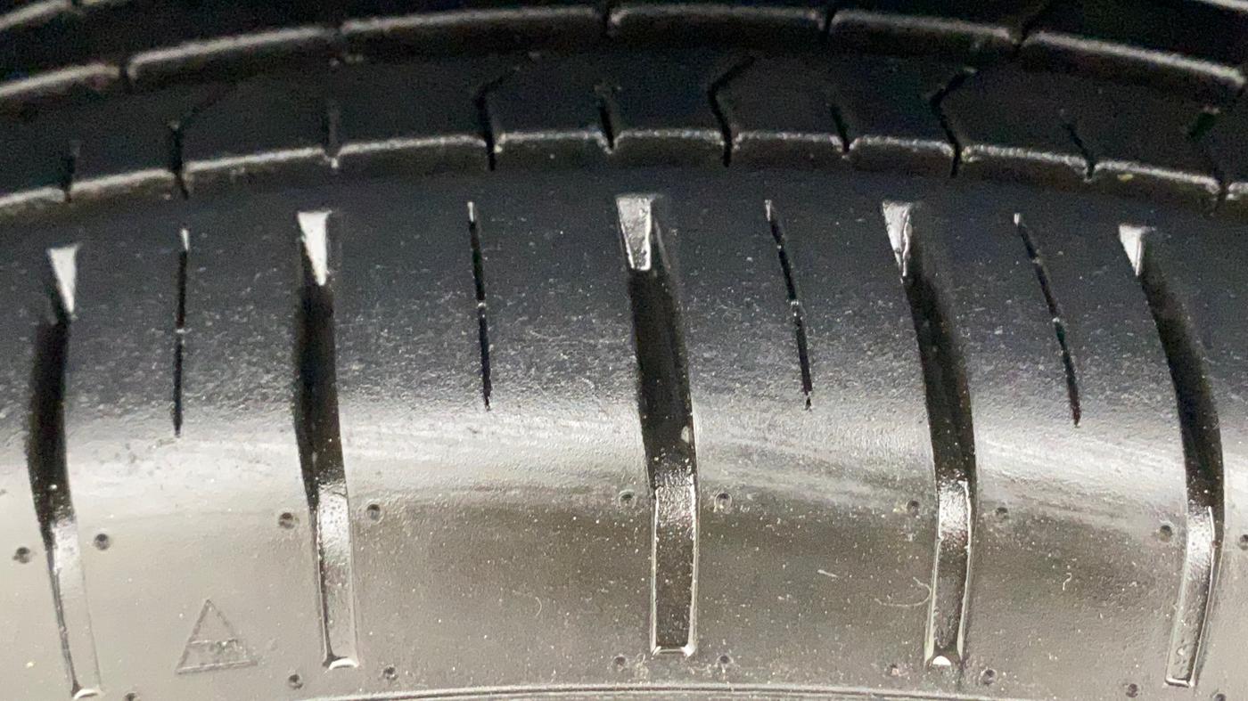 2023 Maruti Baleno ALPHA PETROL 1.2, Petrol, Manual, 7,806 km, Left Front Tyre Tread