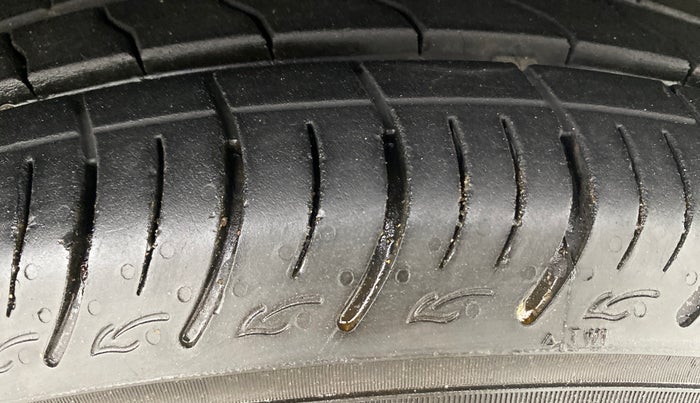 2018 Hyundai Elite i20 ASTA 1.2  CVT, Petrol, Automatic, 45,134 km, Right Front Tyre Tread