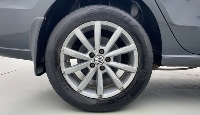 2019 Volkswagen Vento 1.2 TSI HIGHLINE PLUS AT, Petrol, Automatic, 38,090 km, Right Rear Wheel