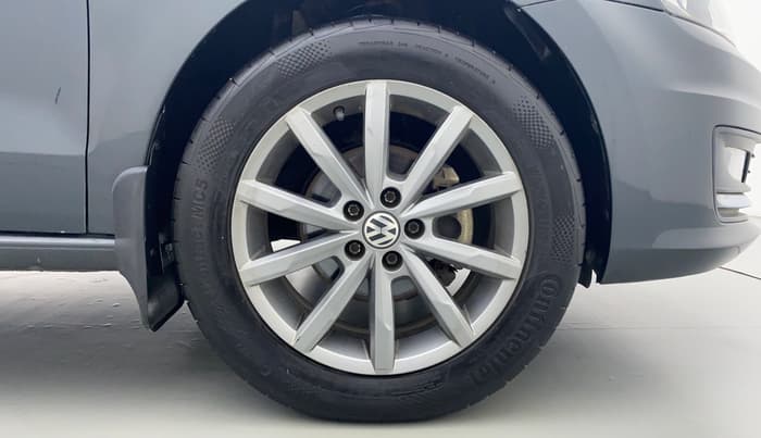 2019 Volkswagen Vento 1.2 TSI HIGHLINE PLUS AT, Petrol, Automatic, 38,090 km, Right Front Wheel