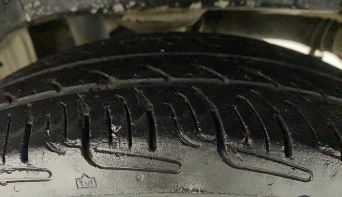 2016 Maruti Alto K10 VXI, Petrol, Manual, 76,751 km, Left Rear Tyre Tread