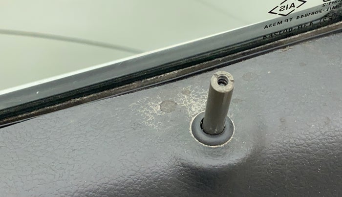 2016 Maruti Alto K10 VXI, Petrol, Manual, 76,751 km, Lock system - Door lock knob has minor damage