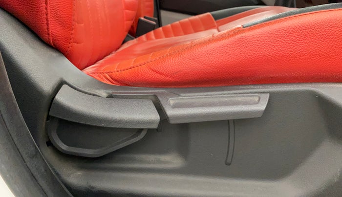 2021 Hyundai GRAND I10 NIOS SPORTZ 1.2 KAPPA VTVT, Petrol, Manual, 39,345 km, Driver Side Adjustment Panel