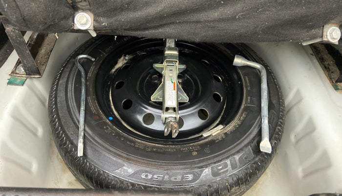 2019 Maruti Dzire VXI, CNG, Manual, 19,140 km, Spare Tyre