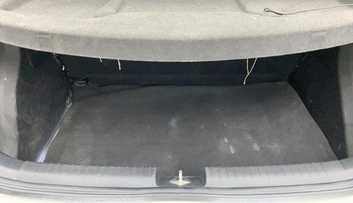 2015 Hyundai Elite i20 MAGNA 1.2, Petrol, Manual, 48,026 km, Boot Inside