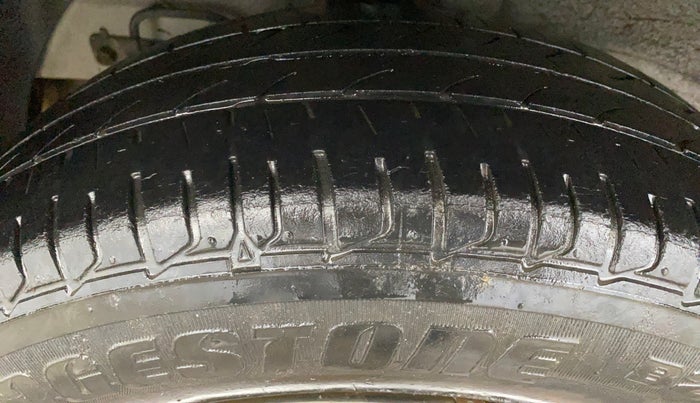 2015 Hyundai Elite i20 MAGNA 1.2, Petrol, Manual, 48,026 km, Right Rear Tyre Tread