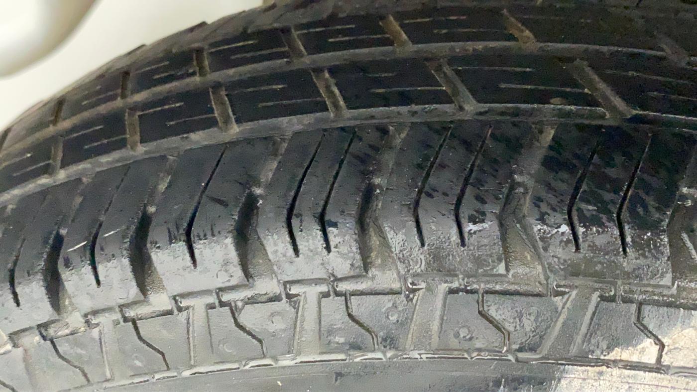 2017 Maruti Alto 800 LXI, Petrol, Manual, 47,801 km, Right Rear Tyre Tread