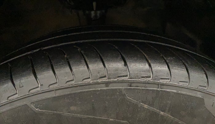 2023 Hyundai EXTER SX (O) CONNECT 1.2 MT DUAL TONE, Petrol, Manual, 50,566 km, Right Front Tyre Tread