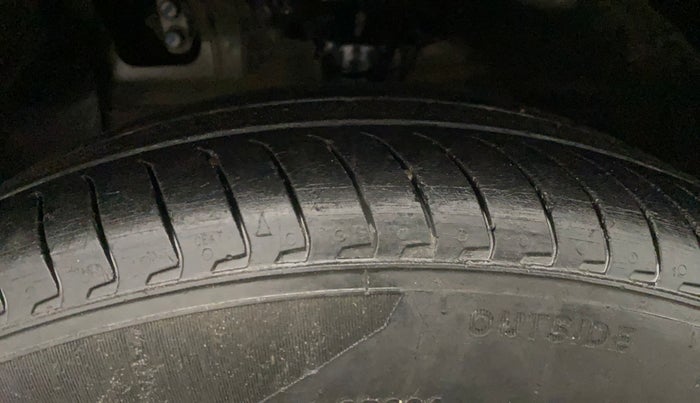 2023 Hyundai EXTER SX (O) CONNECT 1.2 MT DUAL TONE, Petrol, Manual, 50,566 km, Left Front Tyre Tread