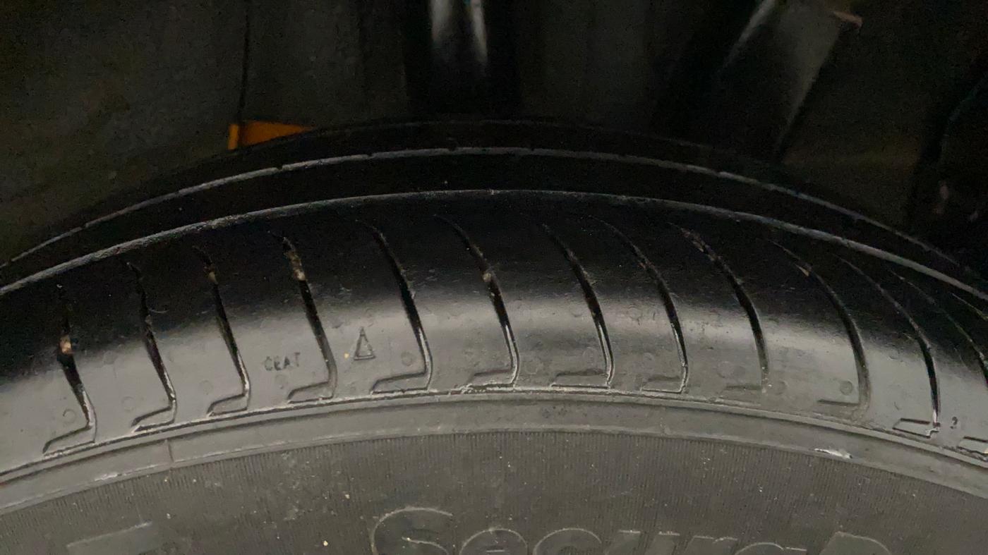2023 Hyundai EXTER SX (O) CONNECT 1.2 MT DUAL TONE, Petrol, Manual, 50,566 km, Left Rear Tyre Tread