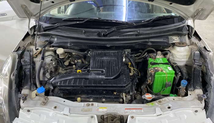 2016 Maruti Swift Dzire VXI, CNG, Manual, 96,129 km, Engine View
