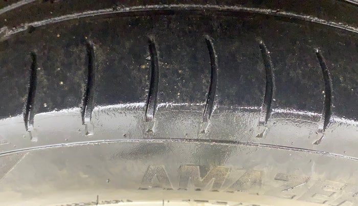 2018 Tata Tiago XZA PETROL, Petrol, Automatic, 90,612 km, Right Front Tyre Tread